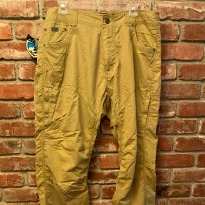 Kuhl Men’s Lightweight Pants